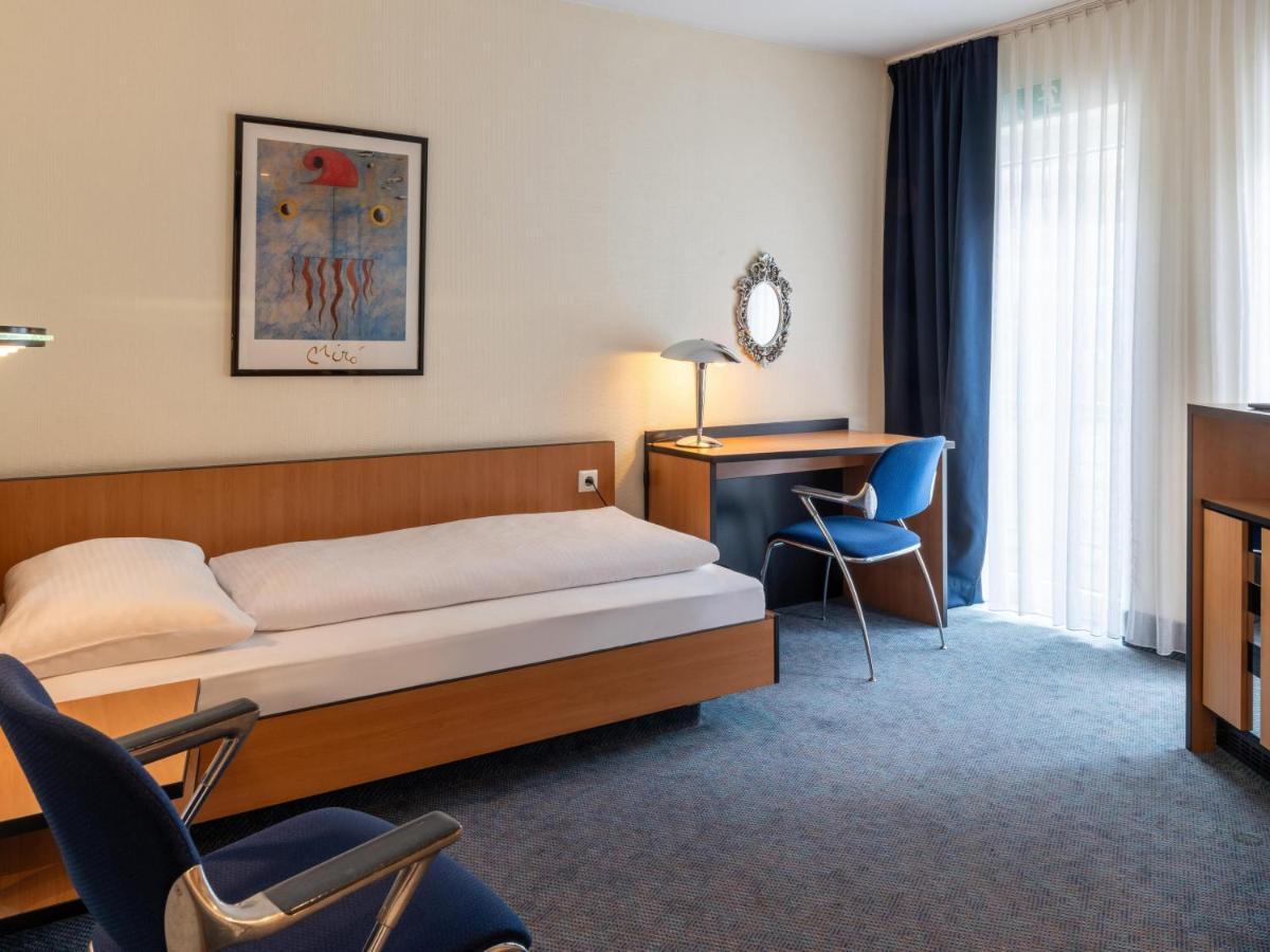 B&B Hotel Ешвайлер Екстериор снимка
