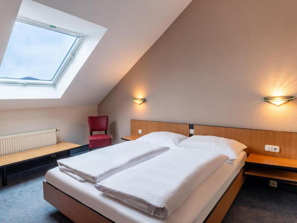 B&B Hotel Ешвайлер Екстериор снимка