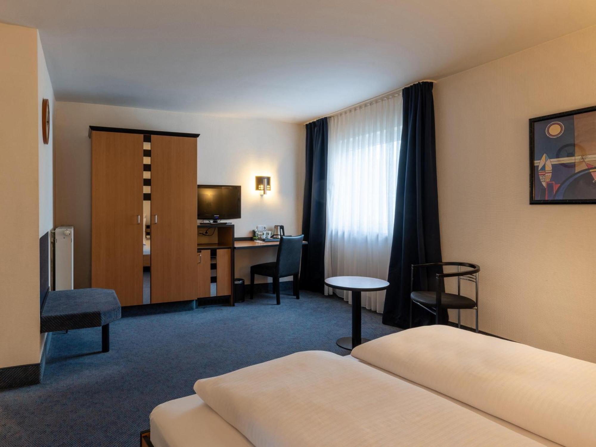 B&B Hotel Ешвайлер Екстериор снимка